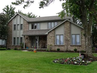 9863 Sedgefield Rd, Perrysburg, OH 43551