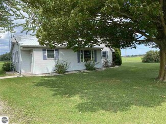 6596 W Washington Rd, Ithaca, MI 48847