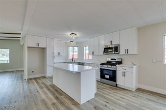4626 Royal Ridge Ave, Las Vegas, NV 89103