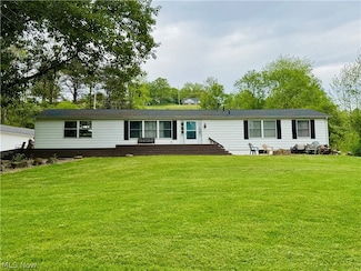 86 Cunningham Hill Rd, Harrisville, WV 26362