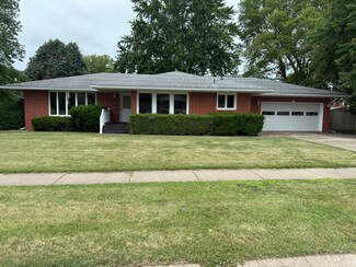 227 S 6th St, Hennepin, IL 61327