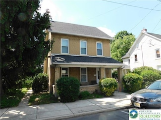 1352 Main St, Hellertown, PA 18055
