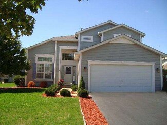 1 Treehouse Ct, Bolingbrook, IL 60490