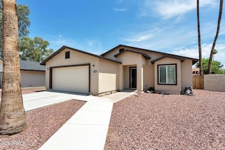 4820 W Golden Ln, Glendale, AZ 85302
