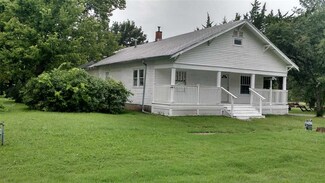 244 N Chestnut St, Howard, KS 67349