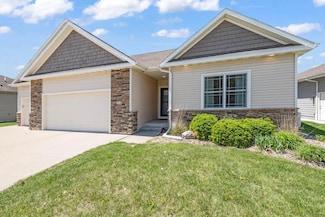 312 Evergreen Dr NW, Bondurant, IA 50035