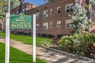 91 Edwards St Unit 2A, Roslyn Heights, NY 11577