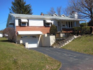 641 E 2nd St, Weatherly, PA 18255