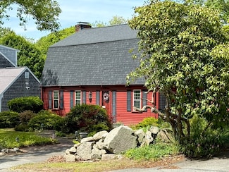 631 Elm St, South Dartmouth, MA 02748