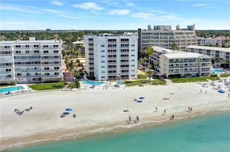 1919 Gulf Shore Blvd N Unit 201, Naples, FL 34102