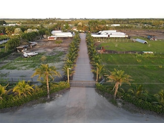 17325 SW 188th St, Miami, FL 33187