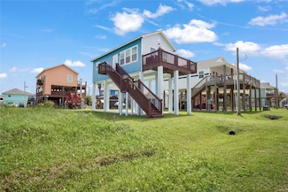 910 Meynig Dr, Crystal Beach, TX 77650