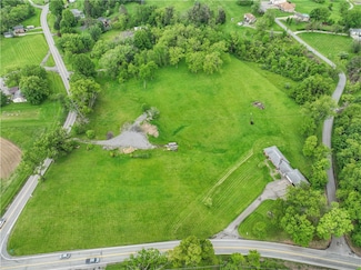 884 Linden Rd, Eighty Four, PA 15330