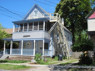 110-112 Loomis St, Burlington, VT 05401