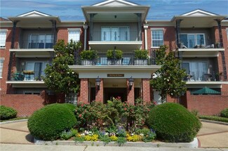 501 Rue Saint Peter Unit 211, Metairie, LA 70005