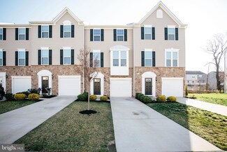 102 Benford Ln, Edgewater Park, NJ 08010