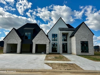 302 Sunset Palm Ct, Youngsville, LA 70592