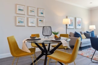 69 Foundry St Unit 515, Wakefield, MA 01880