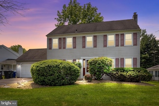 26 Crestview Dr, Southampton, PA 18966