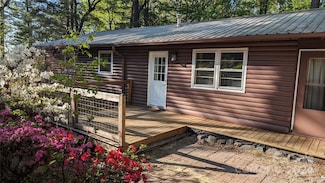 8 Spruce Dr, Arden, NC 28704
