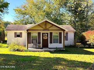 148 Chestnut St, Baxter, TN 38544