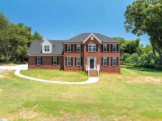 955 Bramlett Rd, Laurens, SC 29360