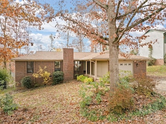 447 Creekside Dr, Asheville, NC 28804