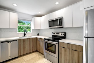 3661 NE 11th Ave Unit A, Oakland Park, FL 33334