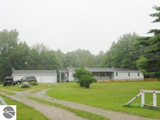 836 2 Mile Rd, Blanchard, MI 49310