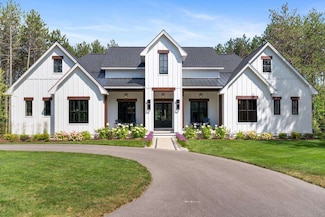 1158 Autumn Ln, Petoskey, MI 49770
