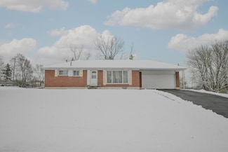 1886 Winding Trail, Springfield, OH 45503