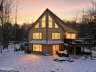 51 Underwood Ln, Lake Ariel, PA 18436