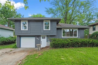 8003 E 118th Terrace, Kansas City, MO 64134
