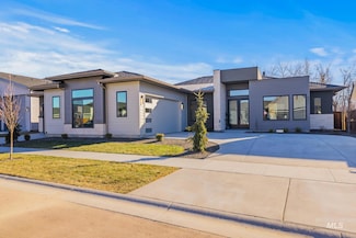 802 S Steephead Ln, Eagle, ID 83616
