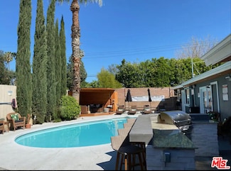22937 Wyandotte St, West Hills, CA 91307