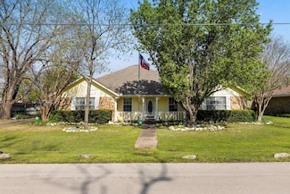 1116 Walnut St, Royse City, TX 75189