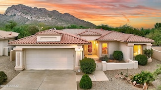 108 E Silverstone Place, Tucson, AZ 85737