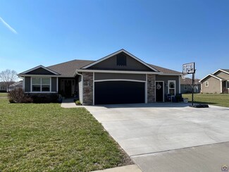 4535 SW Woods Dr, Topeka, KS 66610