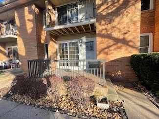 721 W 9th Ave, Oshkosh, WI 54902