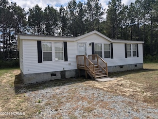 103 Mcgill Dr, Burgaw, NC 28425
