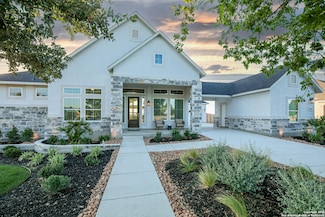 210 Landon Path, Castroville, TX 78009