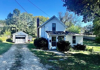 605 Hill St, Stoughton, WI 53589