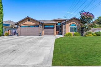 212 Princeton St, Tulare, CA 93274
