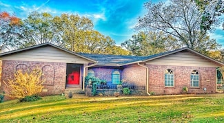 4108 Royal Oak Dr, North Little Rock, AR 72116