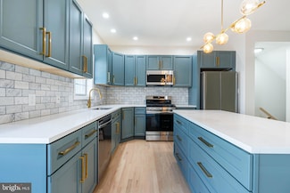1029 N Leithgow St, Philadelphia, PA 19123