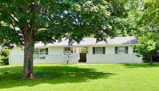 724 Hampton Dr, Bowling Green, KY 42103