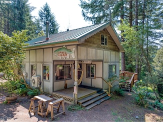 95922 Eggers Rd, Brookings, OR 97415