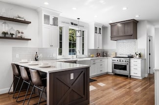 63 Andover St, Andover, MA 01810