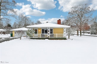 93 Woodland Dr, New Middletown, OH 44442