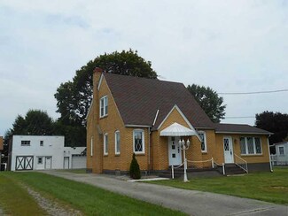 1177 Pleasant View Dr, Vandergrift, PA 15690